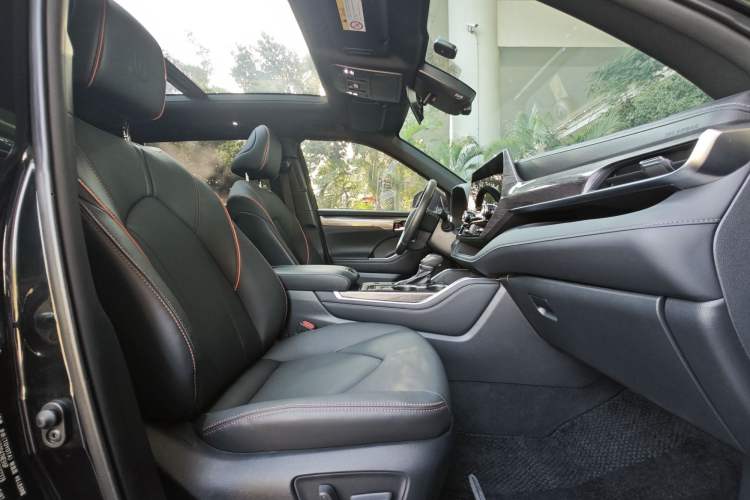 Used Toyota Crown Kluger 2024 2.5L HEV Four-Wheel Drive Premium Edition Interior 5