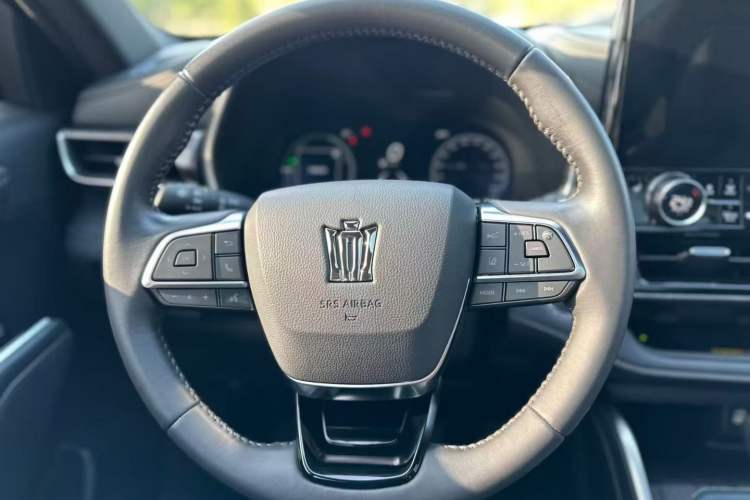 Used Toyota Crown Kluger 2024 2.5L HEV Four-Wheel Drive Luxury Edition Interior 5