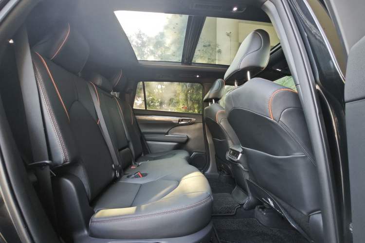 Used Toyota Crown Kluger 2024 2.5L HEV Four-Wheel Drive Premium Edition Interior 6