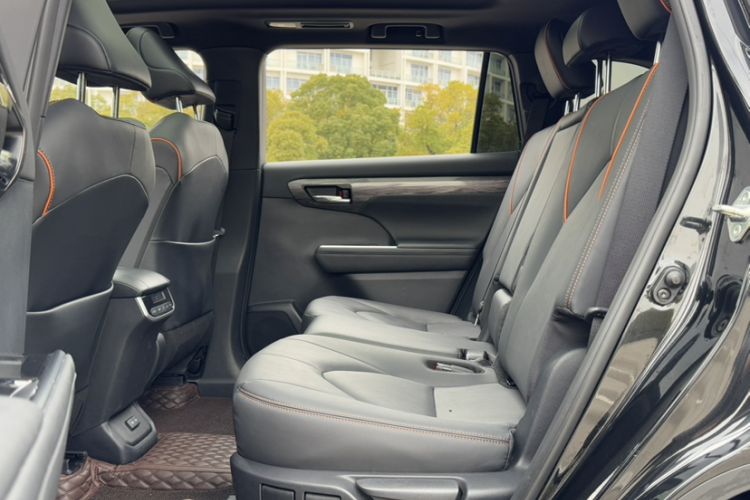 Used Toyota Crown Kluger 2024 2.5L HEV Four-Wheel Drive Premium Edition Interior 6