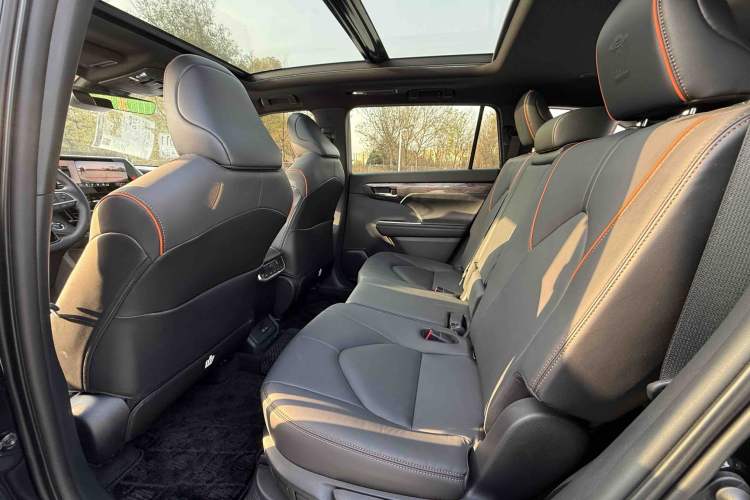 Used Toyota Crown Kluger 2024 2.5L HEV Four-Wheel Drive Premium Edition Interior 6