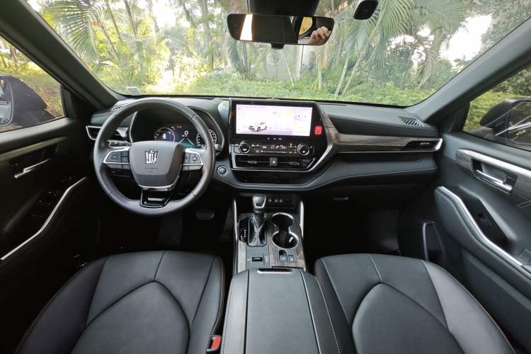 Used Toyota Crown Kluger 2024 2.5L HEV Four-Wheel Drive Premium Edition Interior 7