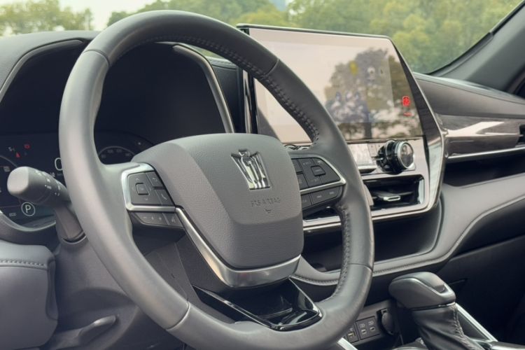 Used Toyota Crown Kluger 2024 2.5L HEV Four-Wheel Drive Premium Edition Interior 9