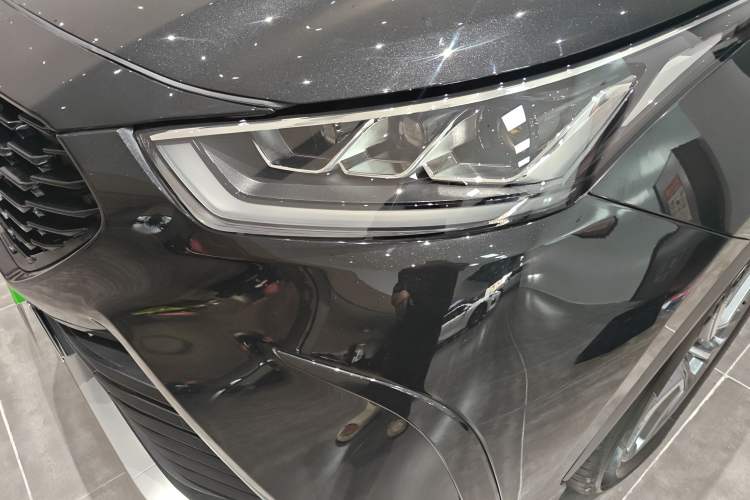Used Toyota Crown Kluger 2024 2.5L HEV Four-Wheel Drive Premium Edition Left Front Headlight