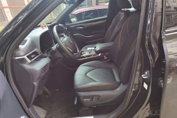 Used Toyota Crown Kluger 2024 2.5L HEV Four-Wheel Drive Luxury Edition Left Front Seat