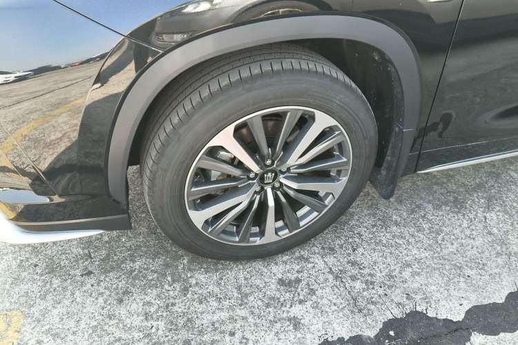 Used Toyota Crown Kluger 2024 2.5L HEV Four-Wheel Drive Premium Edition Left Front Wheel Hub