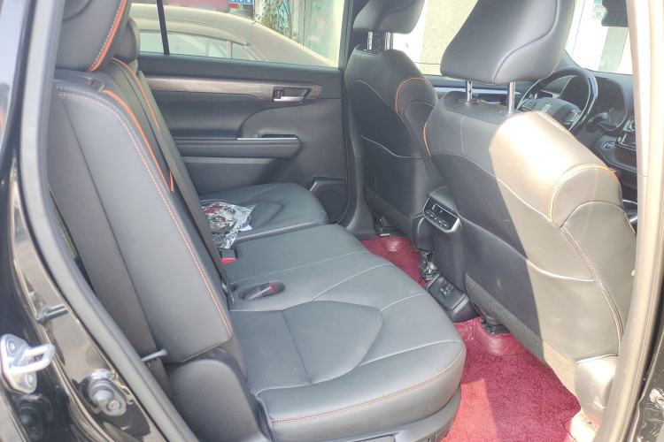 Used Toyota Crown Kluger 2024 2.5L HEV Four-Wheel Drive Luxury Edition Left Rear Seat