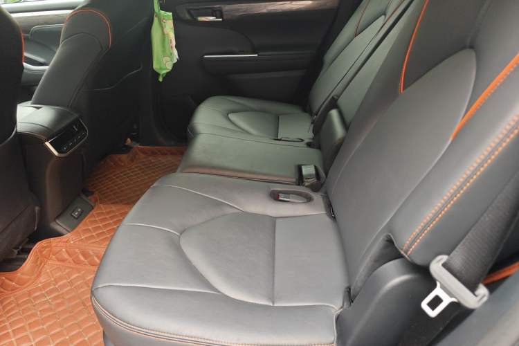 Used Toyota Crown Kluger 2024 2.5L HEV Four-Wheel Drive Premium Edition Left Rear Seat