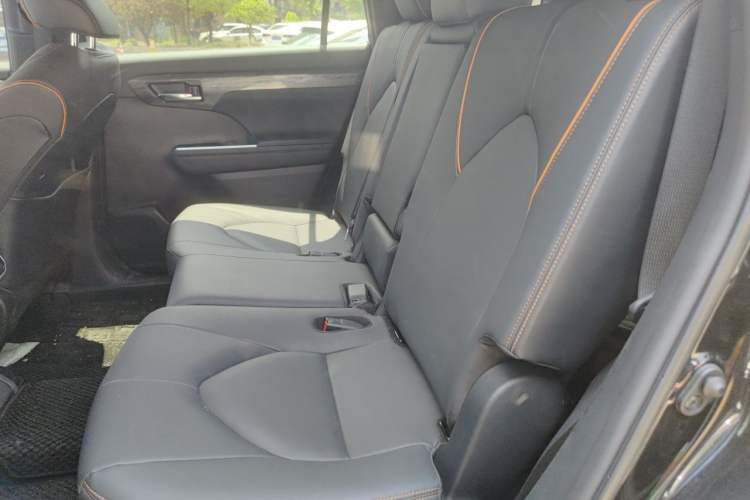 Used Toyota Crown Kluger 2024 2.5L HEV Four-Wheel Drive Premium Edition Left Rear Seat