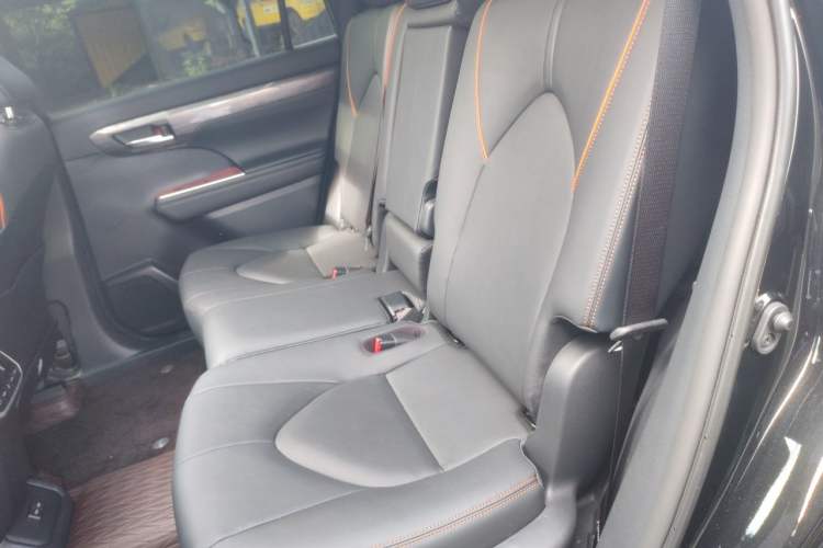 Used Toyota Crown Kluger 2024 2.5L HEV Four-Wheel Drive Premium Edition Left Rear Seat