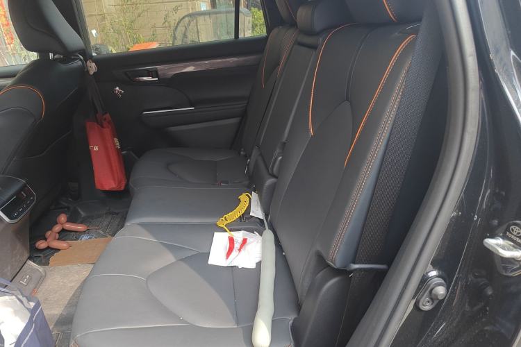 Used Toyota Crown Kluger 2024 2.0T All-Wheel-Drive Prestige Version Left Rear Seat