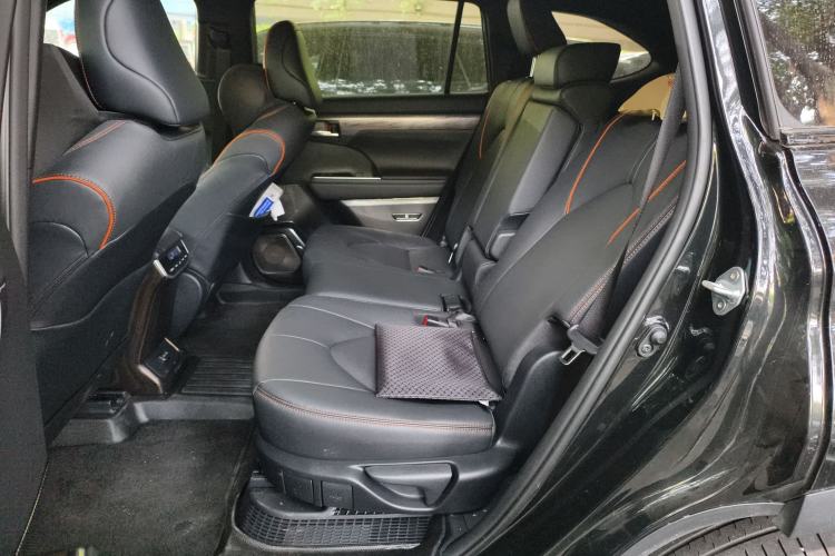 Used Toyota Crown Kluger 2024 2.5L HEV Four-Wheel Drive Premium Edition Left Rear Seat