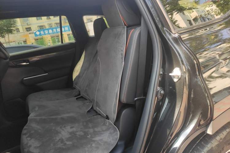 Used Toyota Crown Kluger 2024 2.5L HEV Four-Wheel Drive Premium Edition Left Rear Seat