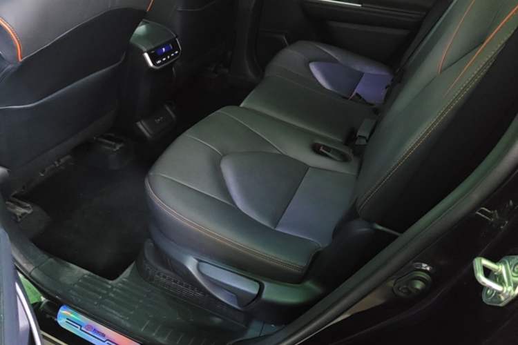 Used Toyota Crown Kluger 2024 2.5L HEV Four-Wheel Drive Premium Edition Left Rear Seat