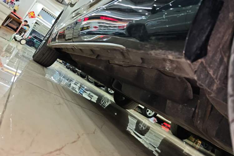 Used Toyota Crown Kluger 2024 2.5L HEV Four-Wheel Drive Luxury Edition Left Side Sill