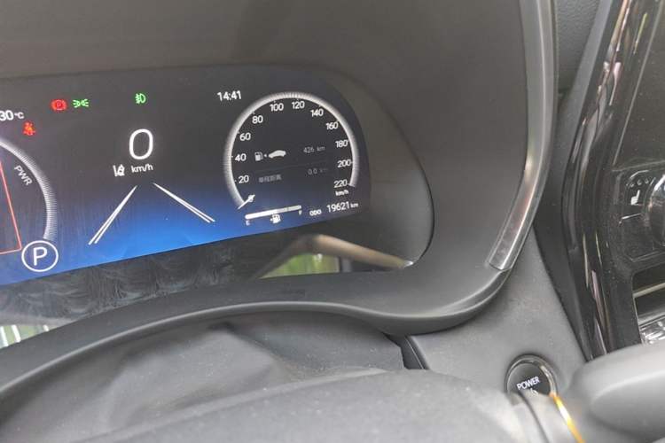 Used Toyota Crown Kluger 2024 2.5L HEV Four-Wheel Drive Luxury Edition Odometer Close Up