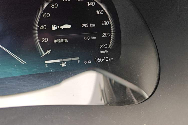 Used Toyota Crown Kluger 2024 2.5L HEV Four-Wheel Drive Premium Edition Odometer Close Up