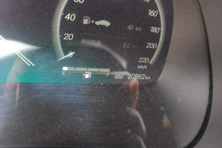 Used Toyota Crown Kluger 2024 2.5L HEV Four-Wheel Drive Luxury Edition Odometer Close Up