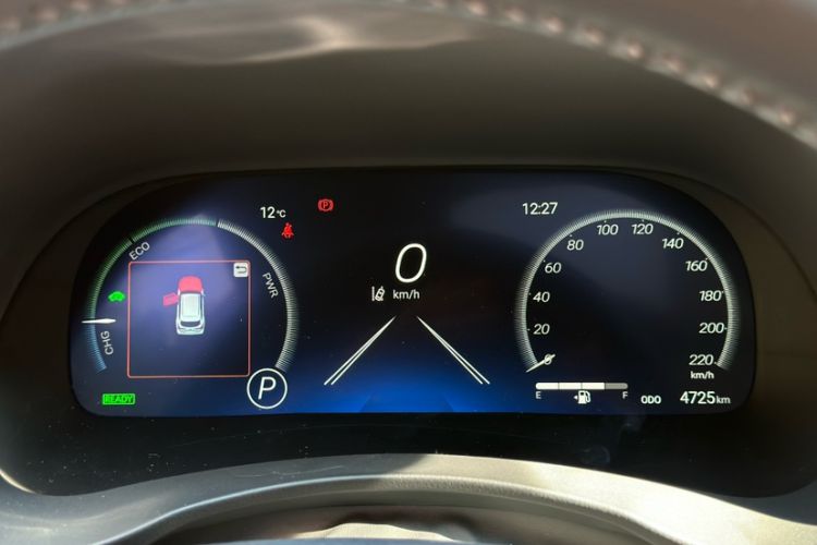 Used Toyota Crown Kluger 2024 2.5L HEV Four-Wheel Drive Premium Edition Odometer Close Up