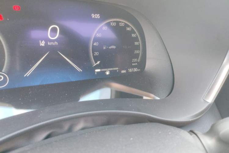 Used Toyota Crown Kluger 2024 2.5L HEV Four-Wheel Drive Premium Edition Odometer Close Up