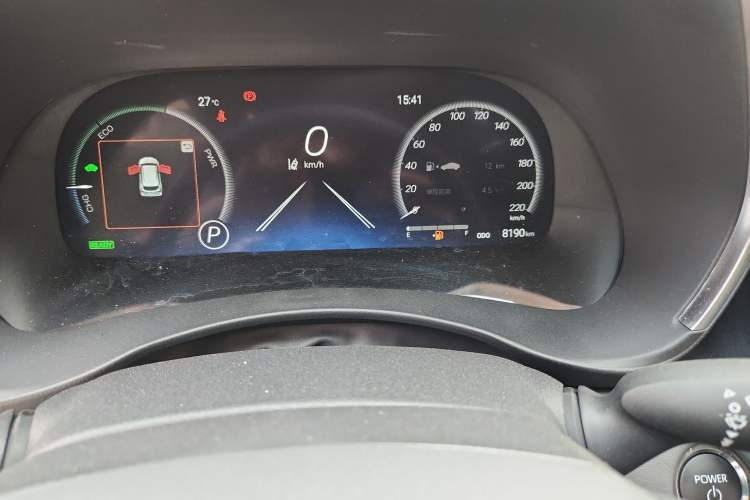 Used Toyota Crown Kluger 2024 2.5L HEV Four-Wheel Drive Premium Edition Odometer Close Up