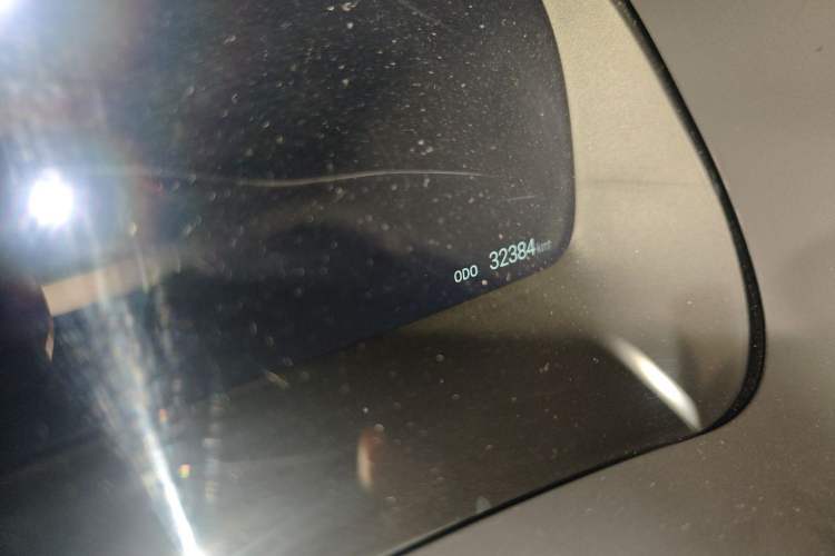 Used Toyota Crown Kluger 2024 2.5L HEV Four-Wheel Drive Premium Edition Odometer Close Up