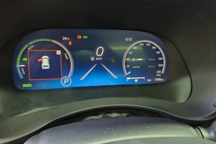 Used Toyota Crown Kluger 2024 2.5L HEV Four-Wheel Drive Premium Edition Odometer Close Up