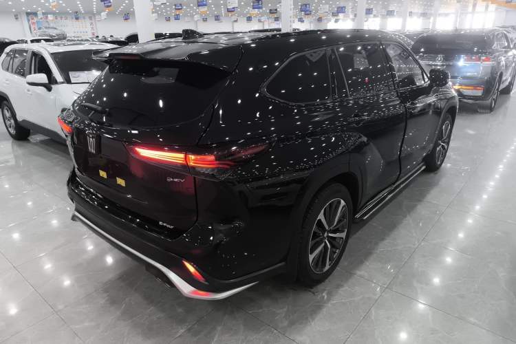 Used Toyota Crown Kluger 2024 2.5L HEV Four-Wheel Drive Luxury Edition Rear Right 45 Deg