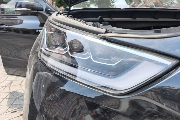 Used Toyota Crown Kluger 2024 2.5L HEV Four-Wheel Drive Premium Edition Right Front Headlight