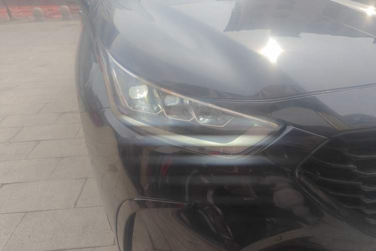 Used Toyota Crown Kluger 2024 2.0T All-Wheel-Drive Prestige Version Right Front Headlight