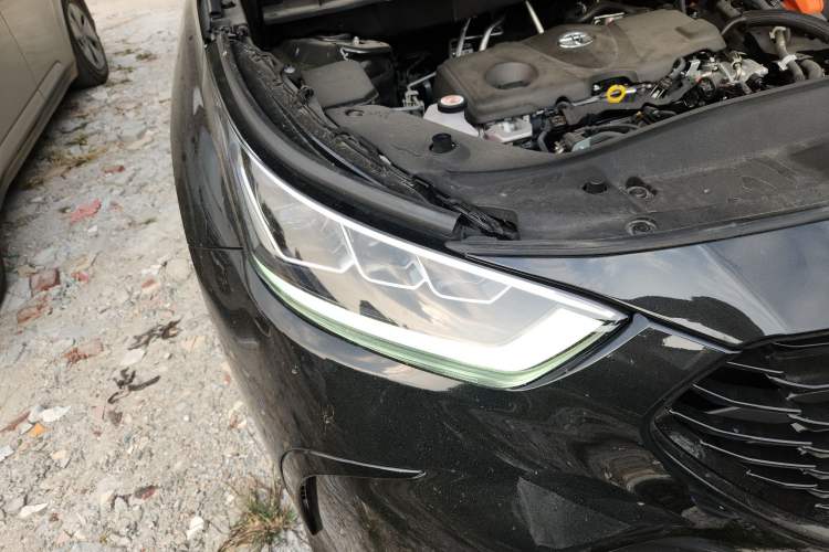 Used Toyota Crown Kluger 2024 2.5L HEV Four-Wheel Drive Premium Edition Right Front Headlight