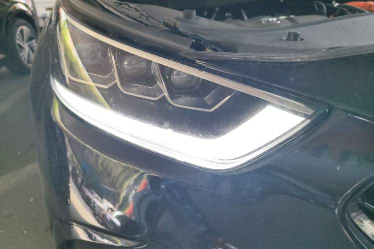 Used Toyota Crown Kluger 2024 2.5L HEV Four-Wheel Drive Premium Edition Right Front Headlight