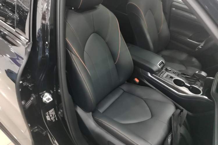 Used Toyota Crown Kluger 2024 2.0T All-Wheel-Drive Prestige Version Right Front Seat