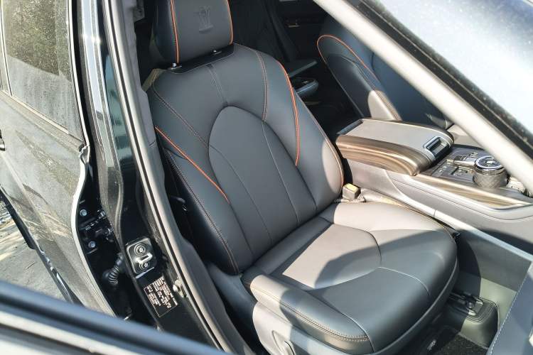 Used Toyota Crown Kluger 2024 2.5L HEV Four-Wheel Drive Premium Edition Right Front Seat