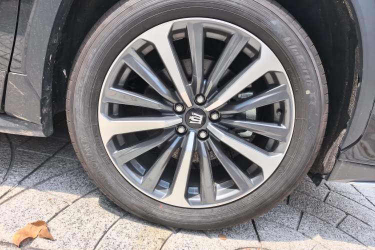 Used Toyota Crown Kluger 2024 2.5L HEV Four-Wheel Drive Premium Edition Right Front Wheel Hub