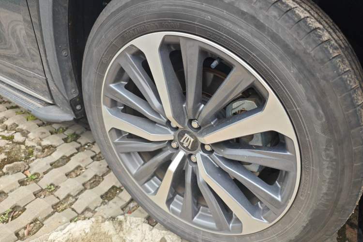Used Toyota Crown Kluger 2024 2.5L HEV Four-Wheel Drive Premium Edition Right Front Wheel Hub