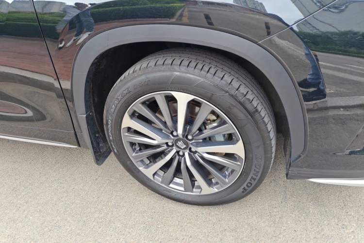 Used Toyota Crown Kluger 2024 2.5L HEV Four-Wheel Drive Premium Edition Right Front Wheel Hub
