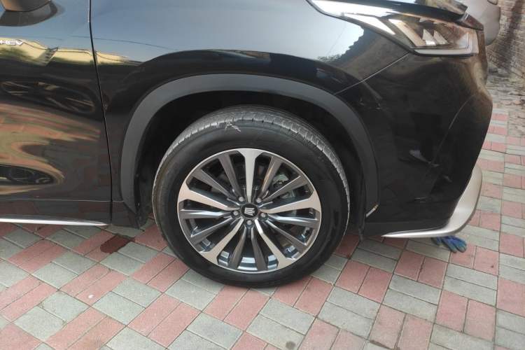 Used Toyota Crown Kluger 2024 2.5L HEV Four-Wheel Drive Premium Edition Right Front Wheel Hub