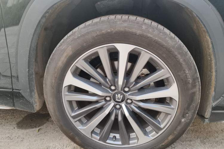 Used Toyota Crown Kluger 2024 2.5L HEV Four-Wheel Drive Premium Edition Right Front Wheel Hub