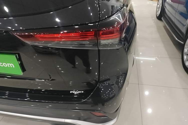 Used Toyota Crown Kluger 2024 2.0T All-Wheel-Drive Prestige Version Right Rear Taillight