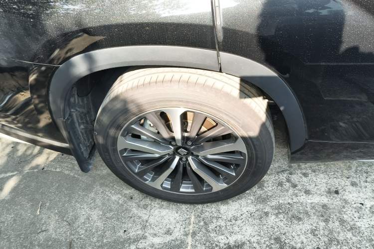 Used Toyota Crown Kluger 2024 2.5L HEV Four-Wheel Drive Premium Edition Right Rear Wheel Hub