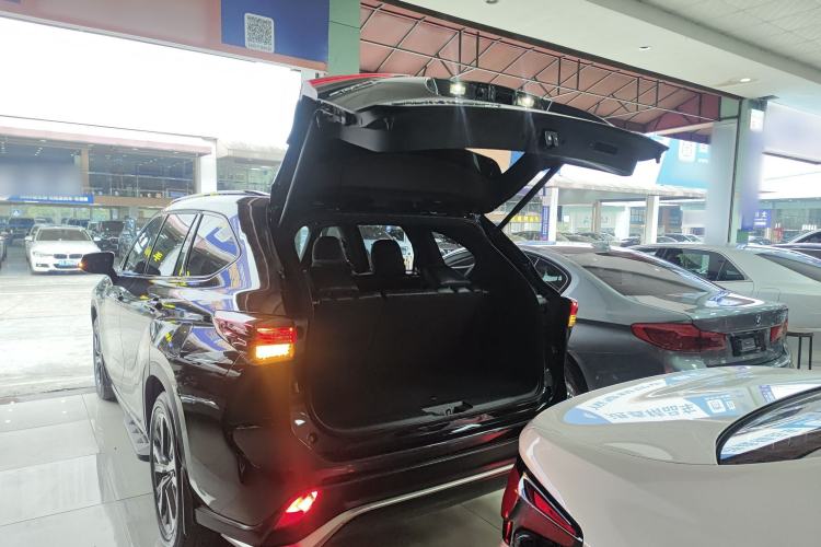 Used Toyota Crown Kluger 2024 2.5L HEV Four-Wheel Drive Luxury Edition Trunk