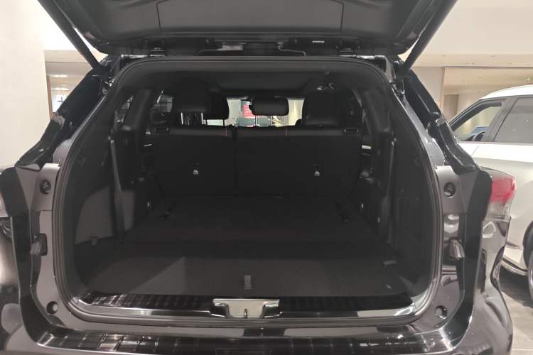 Used Toyota Crown Kluger 2024 2.5L HEV Four-Wheel Drive Premium Edition Trunk