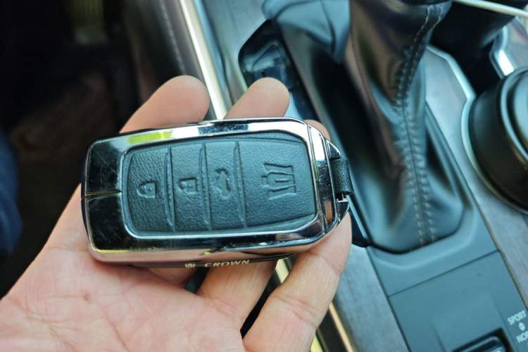 Used Toyota Crown Kluger 2024 2.5L HEV Four-Wheel Drive Premium Edition Vehicle Key
