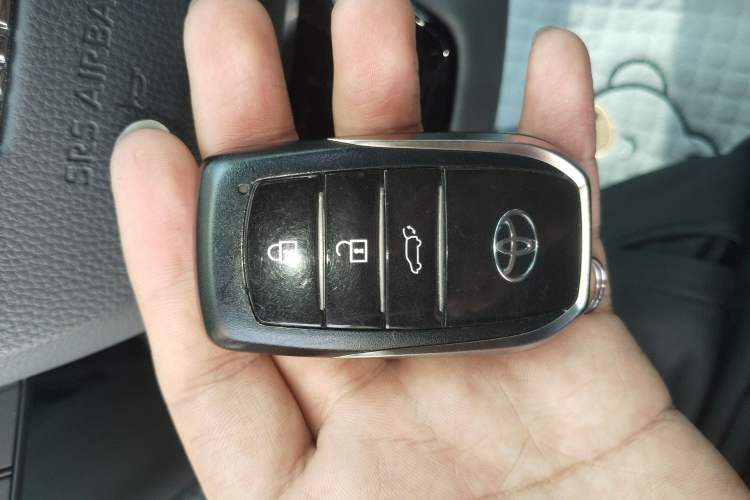 Used Toyota Crown Kluger 2024 2.5L HEV Four-Wheel Drive Premium Edition Vehicle Key