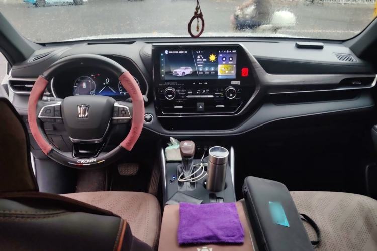 Used Toyota Crown Kluger 2024 2.5L HEV Four-Wheel Drive Premium Edition Center Console