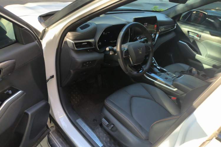 Used Toyota Crown Kluger 2024 2.5L HEV Four-Wheel Drive Premium Edition Driver Seat
