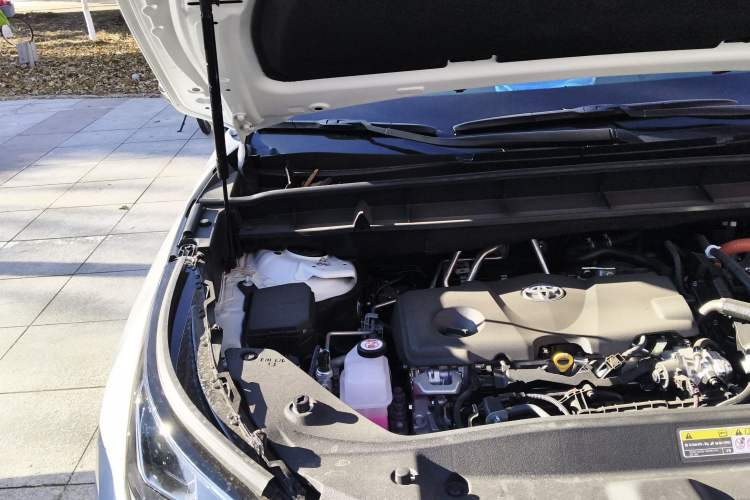 Used Toyota Crown Kluger 2024 2.5L HEV Four-Wheel Drive Luxury Edition Engine Bay Right