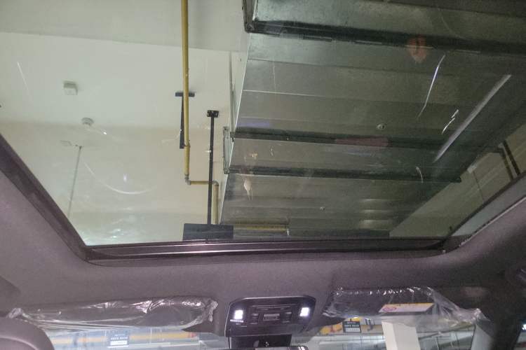 Used Toyota Crown Kluger 2024 2.5L HEV Four-Wheel Drive Premium Edition Headliner