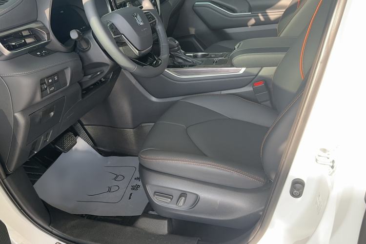 Used Toyota Crown Kluger 2024 2.5L HEV Four-Wheel Drive Premium Edition Interior 1